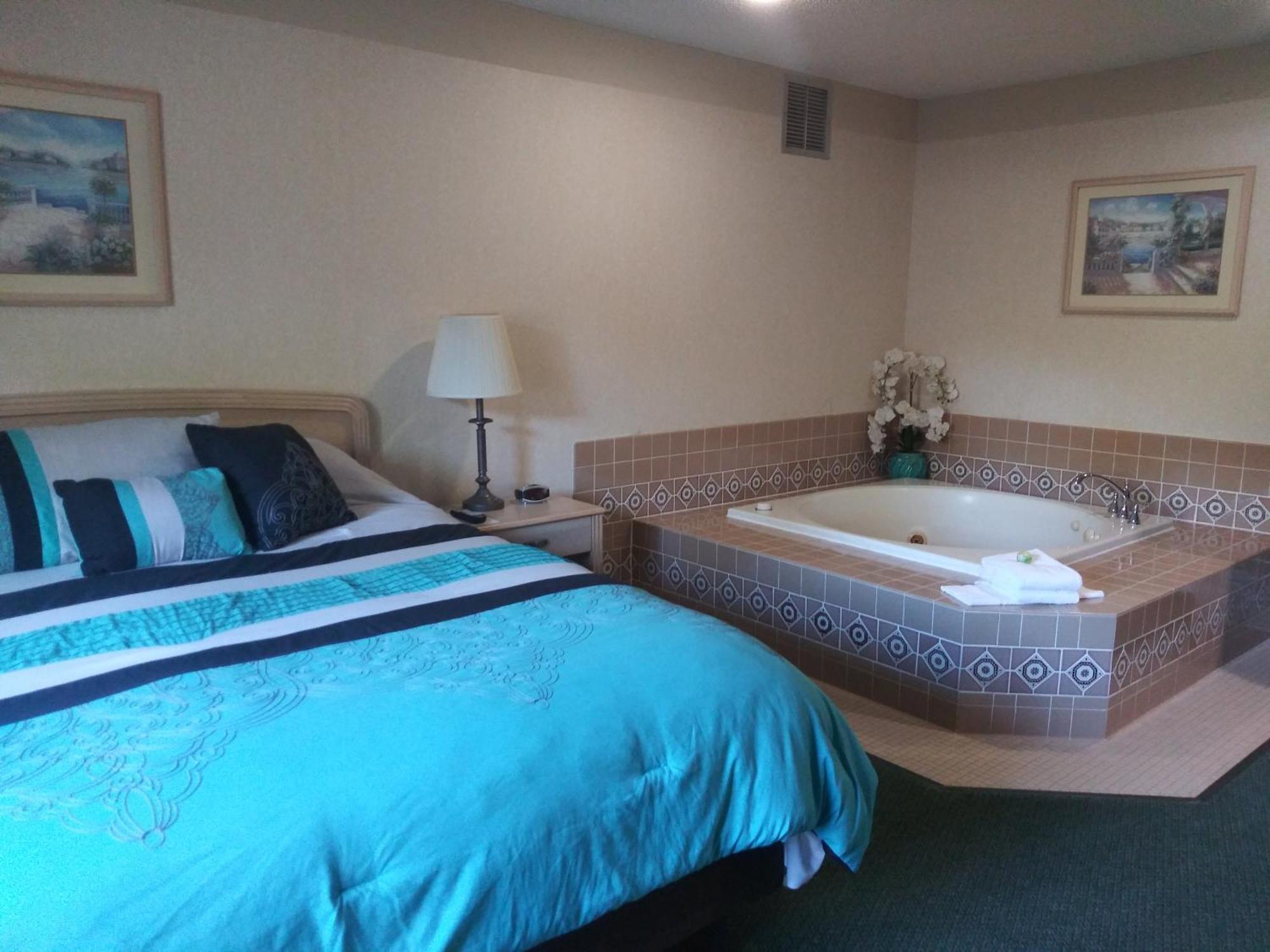 Paradise Shores Hotel Holcombe ภายนอก รูปภาพ